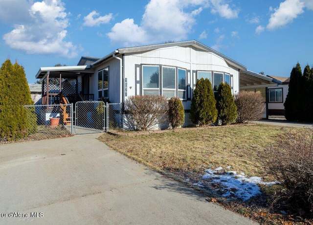 Property at 1827 W Westminster Ave, Coeur D'alene, ID 83815, 2 beds, 2 baths