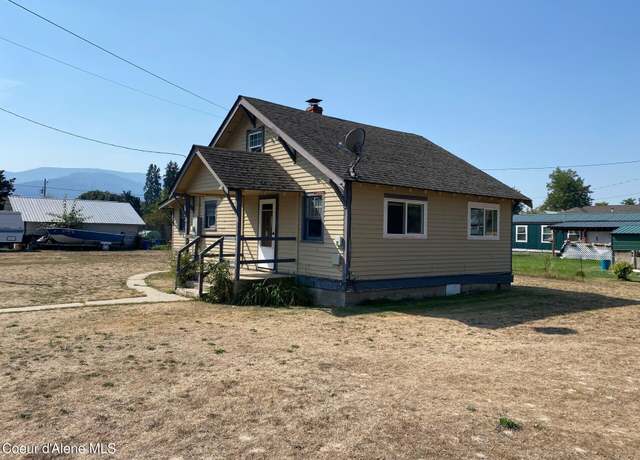 Property at 274 2nd St, Priest River, ID 83856, 4 beds, 1 bath