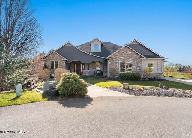 Property at 9024 N Baldwin Ct, Hayden, ID 83835, 4 beds, 4 baths