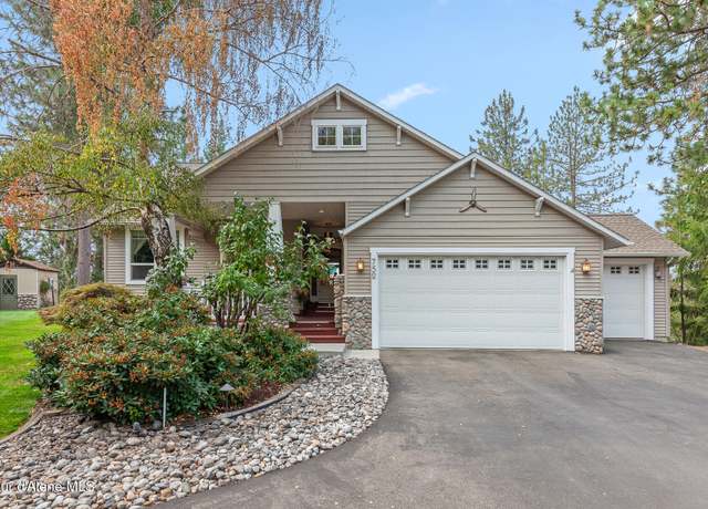 Property at 752 E Southwood Ct, Hayden, ID 83835, 5 beds, 3 baths