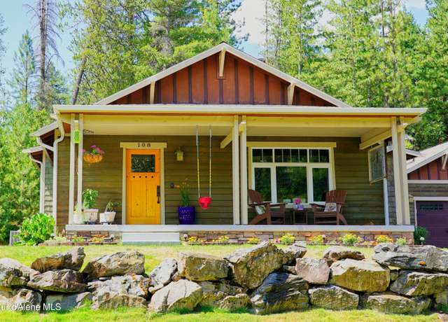 Property at 108 Memory Ln, Pinehurst, ID 83850, 3 beds, 2 baths