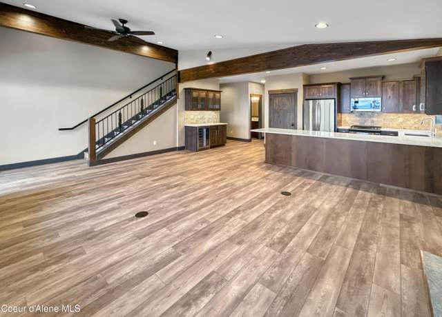 Property at 40 Palouse Dr (b12), Nordman, ID 83848, 4 beds, 4.5 baths