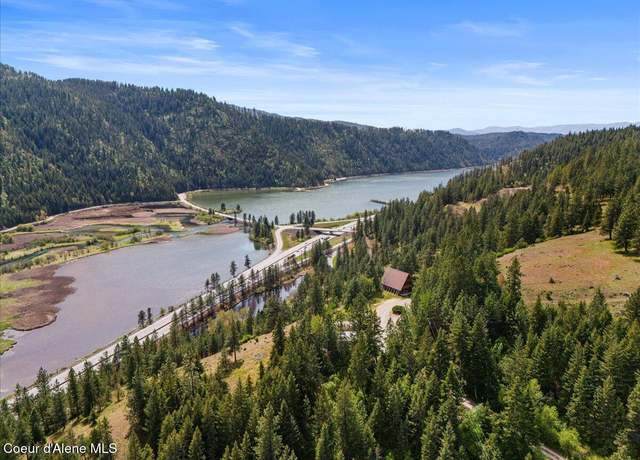 Property at 5689 S Wolf Lodge Terrace Rd, Coeur D'alene, ID 83814, 4 beds, 2.5 baths