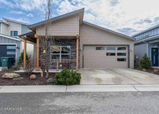 Property at 3304 N Rosalia Rd, Coeur D'alene, ID 83814, 2 beds, 2 baths