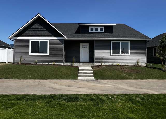 Property at 11557 N Railway Ave, Rathdrum, ID 83858, 4 beds, 2 baths