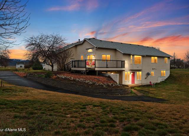 Property at 9998 W Gallop Ln, Post Falls, ID 83854, 5 beds, 4 baths