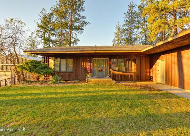 Property at 18469 W Riverview Dr, Post Falls, ID 83854, 4 beds, 3 baths