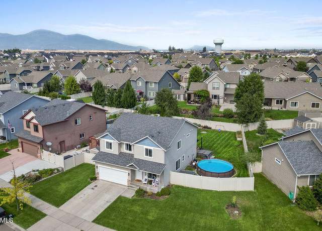 Property at 4613 E Kit Fox Ln, Post Falls, ID 83854, 4 beds, 2.5 baths