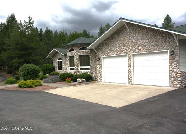 Property at 573 Tam Tam Dr, Sagle, ID 83860, 3 beds, 2 baths