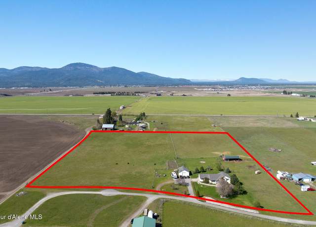 Property at 7125 W Orchard Ave, Post Falls, ID 83854, 4 beds, 3 baths