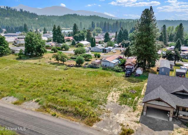 Property at 6850 Selkirk St, Bonners Ferry, ID 83805