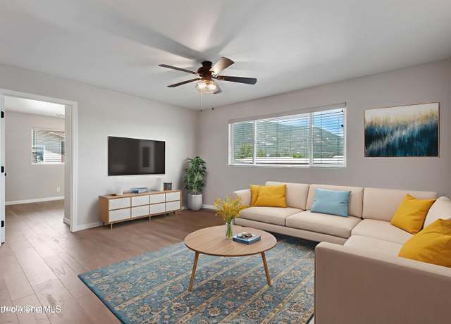 Property at 1313 N Division Ave Unit B, Sandpoint, ID 83864, 3 beds, 1 bath