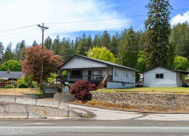 Property at 6413 Comanche St, Bonners Ferry, ID 83805, 3 beds, 2 baths