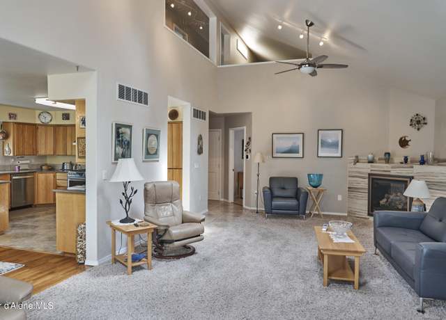 Property at 16691 W Hollister Hills Dr, Hauser, ID 83854, 3 beds, 3 baths