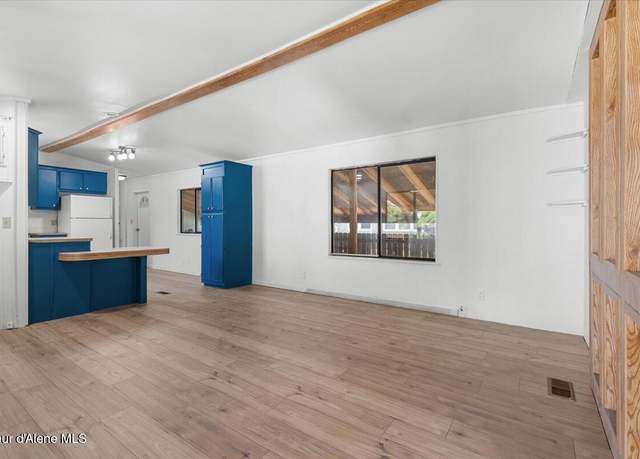 Property at 1686 W Dartmouth Cir, Coeur D'alene, ID 83815, 2 beds, 2 baths