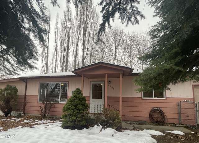 Property at 6605 Ford St, Bonners Ferry, ID 83805, 2 beds, 1 bath