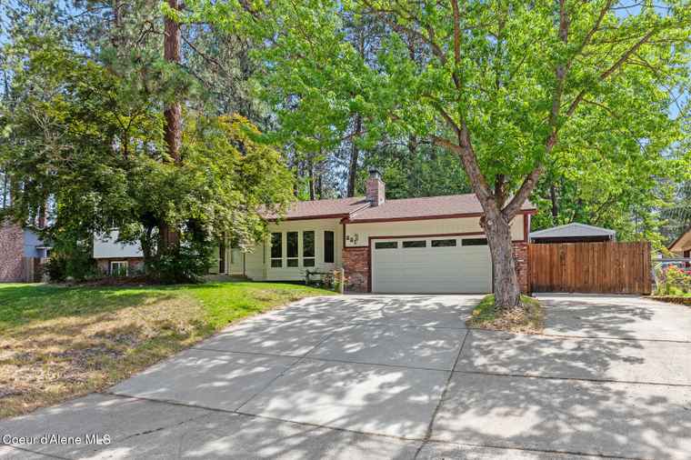 Photo of 221 S Ridgewood Dr Post Falls, ID 83854