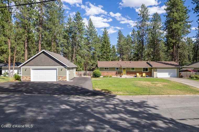 Photo of 3519 W Pineridge Dr Coeur d'Alene, ID 83815