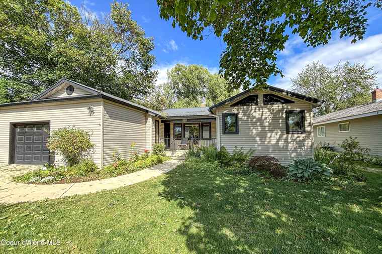 Photo of 311 St Clair Ave Sandpoint, ID 83864