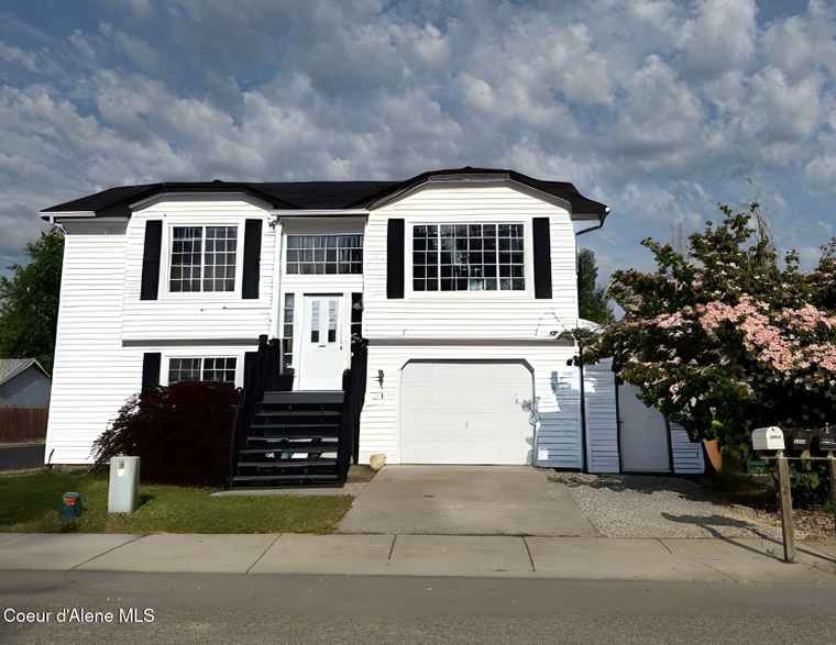 Photo of 3203 N 12th St Coeur d'Alene, ID 83815