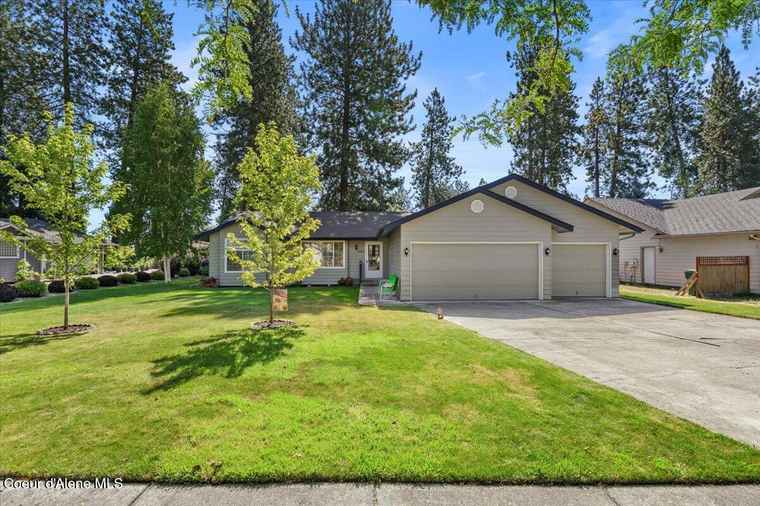 Photo of 203 S Riverside Harbor Dr Post Falls, ID 83854