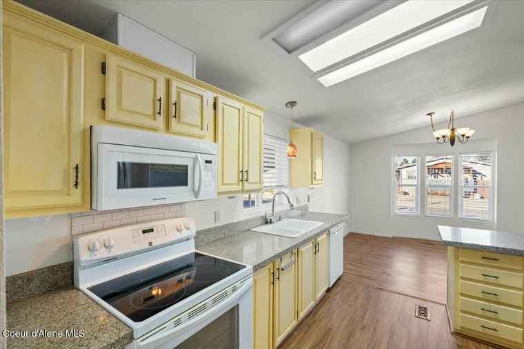 Photo of 1942 W Yorkshire Ave Coeur d'Alene, ID 83815