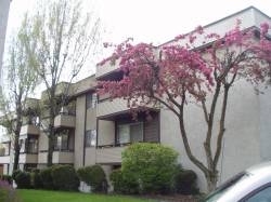 120 E Hawthorne Rd