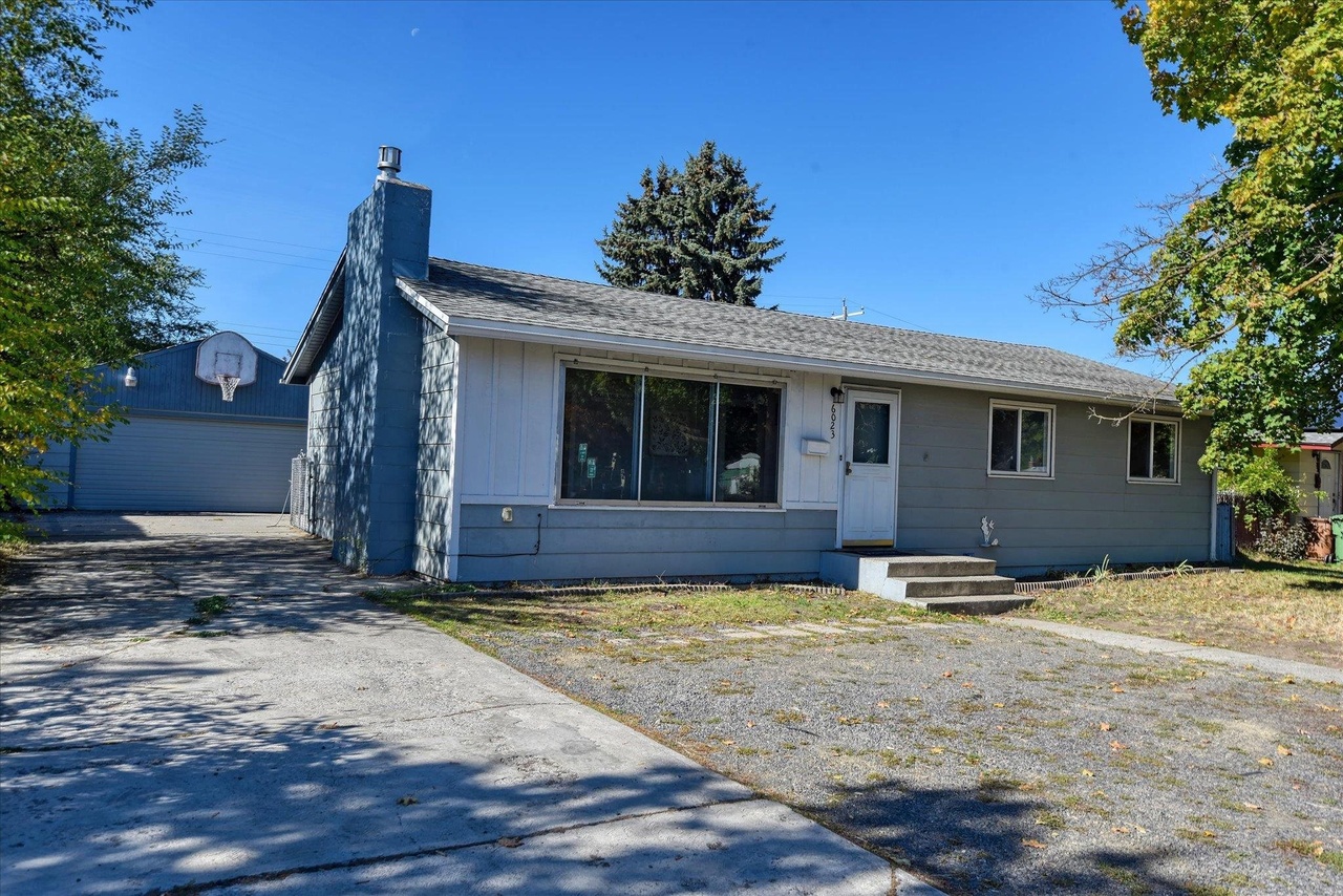 6023 N Maple St, Spokane, WA 99205 | MLS# 202322989 | Redfin