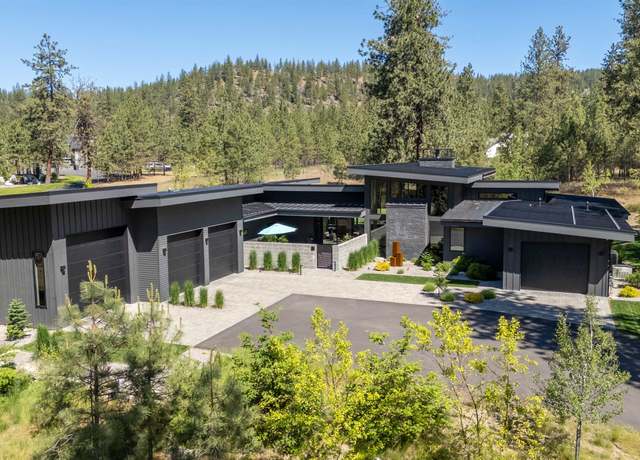 Property at 13619 N Luna Ln, Spokane, WA 99208, 3 beds, 4 baths