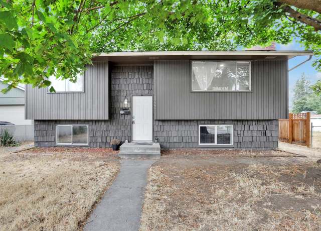 Property at 4722 N Walnut St, Spokane, WA 99205, 4 beds, 2 baths