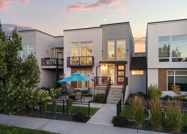 Property at 2435 W Summit Pkwy, Spokane, WA 99201, 2 beds, 2 baths