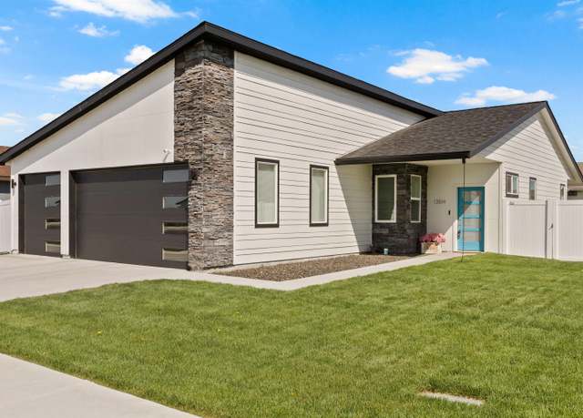 Property at 13514 W 8th Ct, Airway Heights, WA 99001, 3 beds, 2 baths