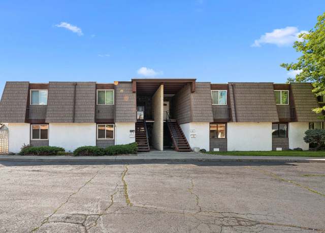 Property at 1716 N Pettet Dr Apt 2, Spokane, WA 99205, 2 beds, 1 bath