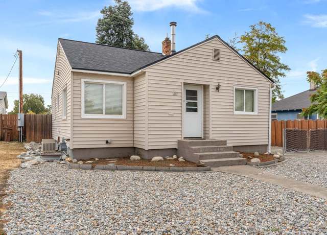 Property at 1607 N Altamont St, Spokane, WA 99207, 3 beds, 2 baths