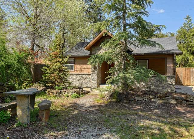 Property at 3902 W Hoffman Ave, Spokane, WA 99205, 3 beds, 2 baths