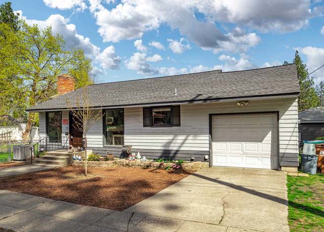 Property at 725 S E St, Spokane, WA 99224-1927, 3 beds, 2 baths