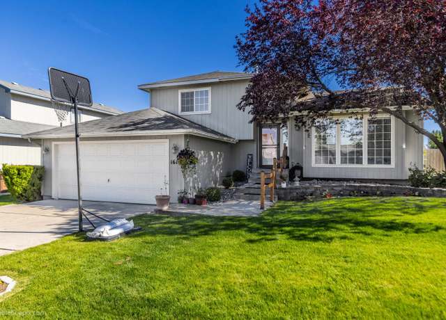 Property at 1612 E Sharpsburg Ave, Spokane, WA 99217, 3 beds, 2 baths