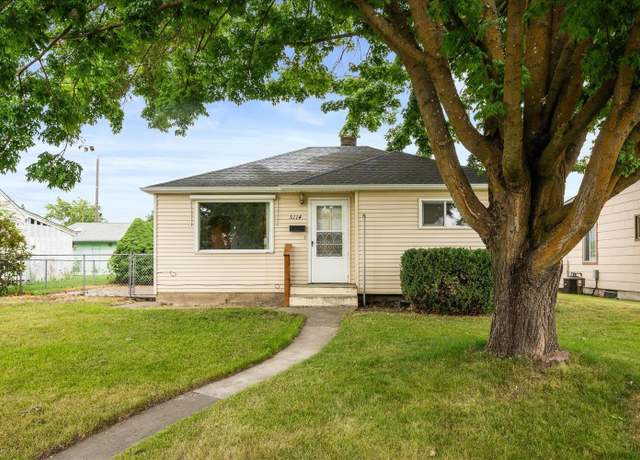 Property at 5114 N Elgin St, Spokane, WA 99205, 3 beds, 2 baths
