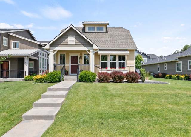 Property at 2114 W Summit Pkwy, Spokane, WA 99201, 3 beds, 3 baths