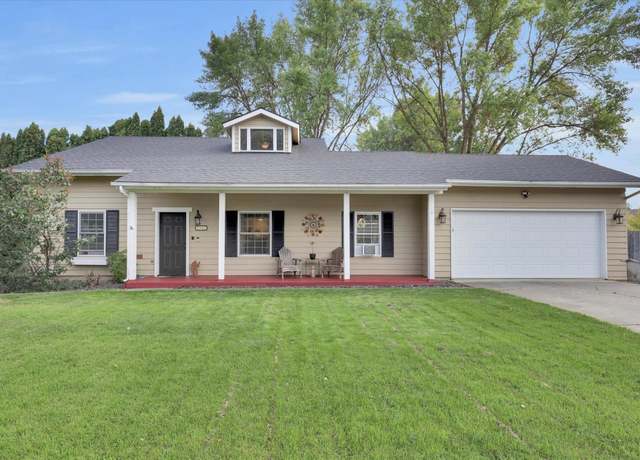 Property at 2202 E 50th Ave, Spokane, WA 99223, 3 beds, 2 baths