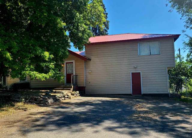 Property at 1016 E 3rd Ave, Colville, WA 99114, 3 beds, 2 baths