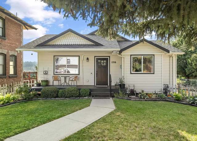 Property at 1216 S Ash St, Spokane, WA 99204, 4 beds, 3 baths
