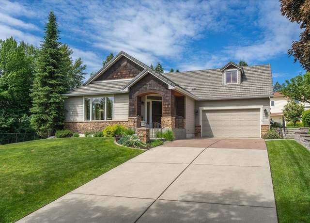 Property at 2079 S Parkwood Cir, Spokane, WA 99223-5037, 2 beds, 2 baths