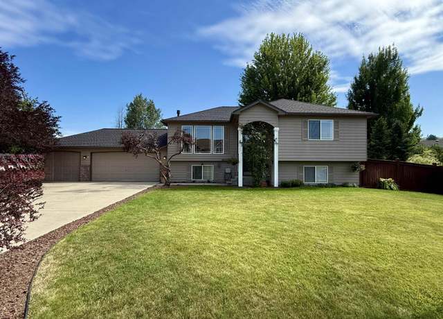Property at 18306 E 9th Ave, Spokane Valley, WA 99016, 4 beds, 3 baths