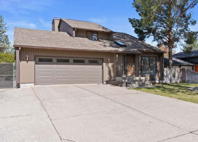 Property at 11007 E 27th Ave, Spokane Valley, WA 99206, 4 beds, 4 baths
