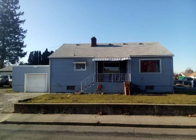 Property at 3319 N Nevada St, Spokane, WA 99207, 4 beds, 2 baths