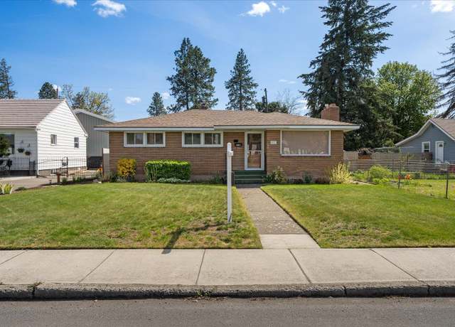 Property at 4023 W Wellesley Ave, Spokane, WA 99205, 4 beds, 2 baths