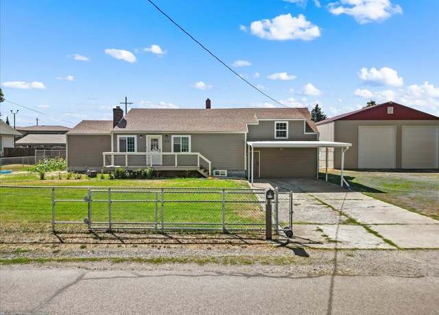 Property at 419 N Willow Rd, Spokane Valley, WA 99206, 4 beds, 2 baths