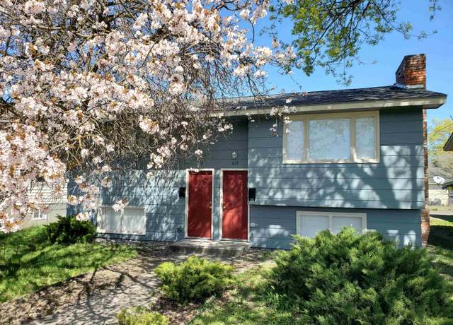 Property at 507 E Longfellow Ave, Spokane, WA 99207, 4 beds, 2 baths