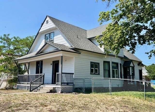 Property at 1304 W Maxwell Ave, Spokane, WA 99201, 4 beds, 3 baths